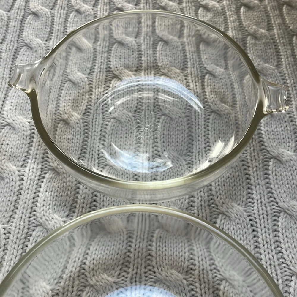 Four VTG Pyrex 019 casserole glass dishes handles 20 oz each. No chips or cracks